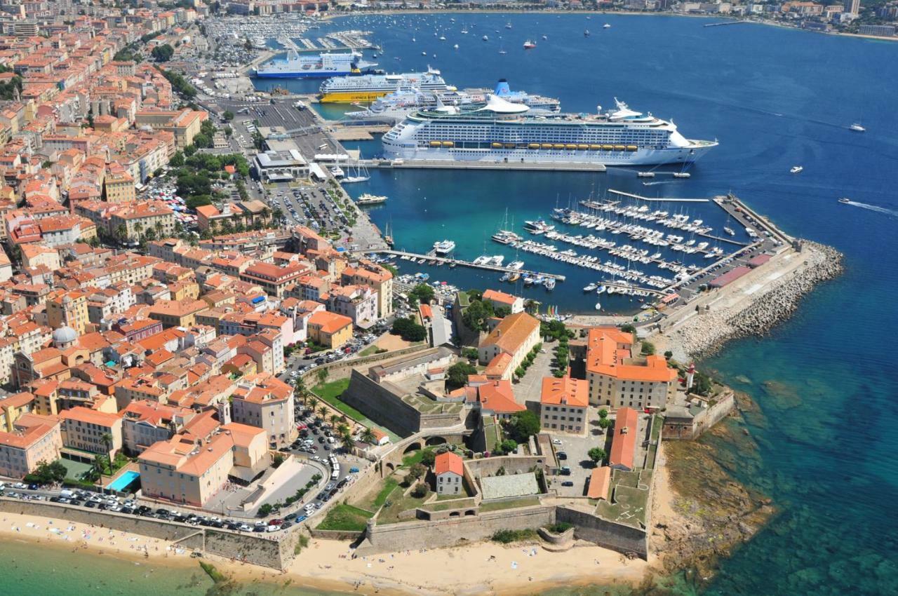 F3 - Standing Centre Ville Calme Et Climatise Ajaccio  Kültér fotó