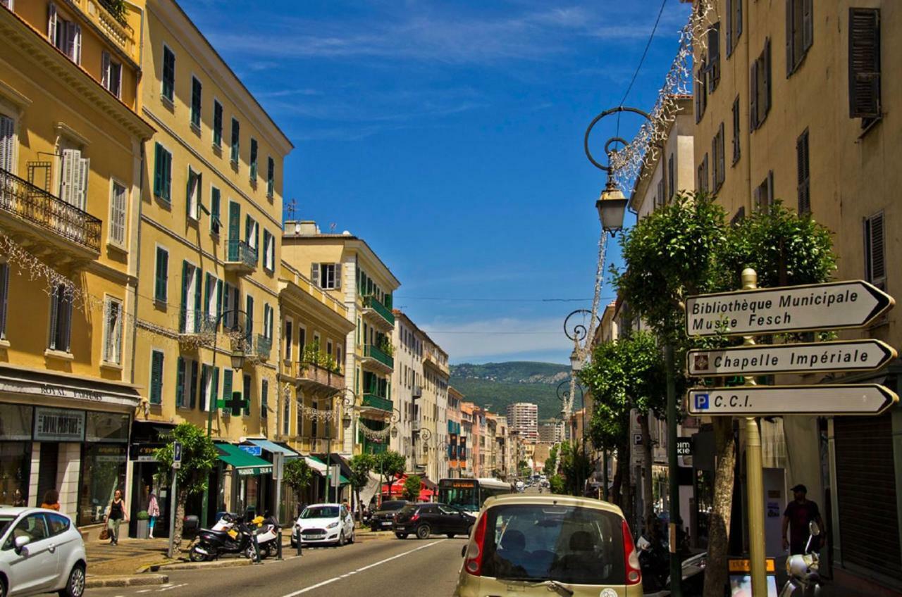 F3 - Standing Centre Ville Calme Et Climatise Ajaccio  Kültér fotó